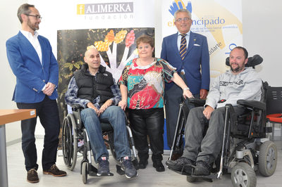 896_ela-principado-recibe-la–donacion-10-aniversario-de-alimerka-.jpg