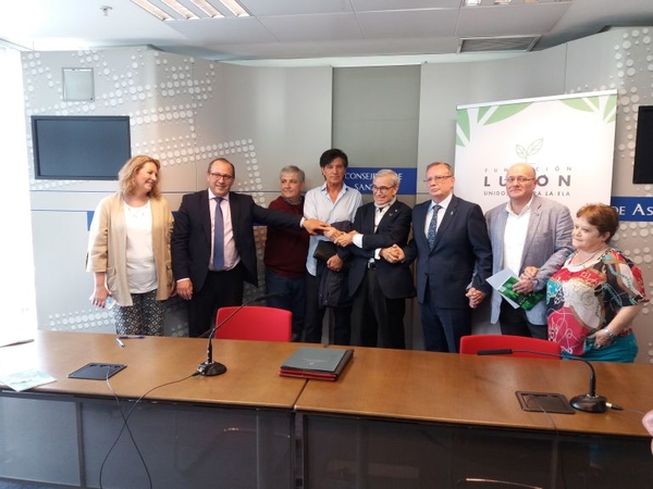 923_asturias-firma-su-convenio-fundacion-luzon-mejorar-calidad-vida-personas-ela-.jpg