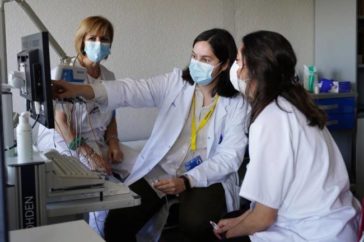Maxi Santa Marina, María Dolores Calabria y Karen López
